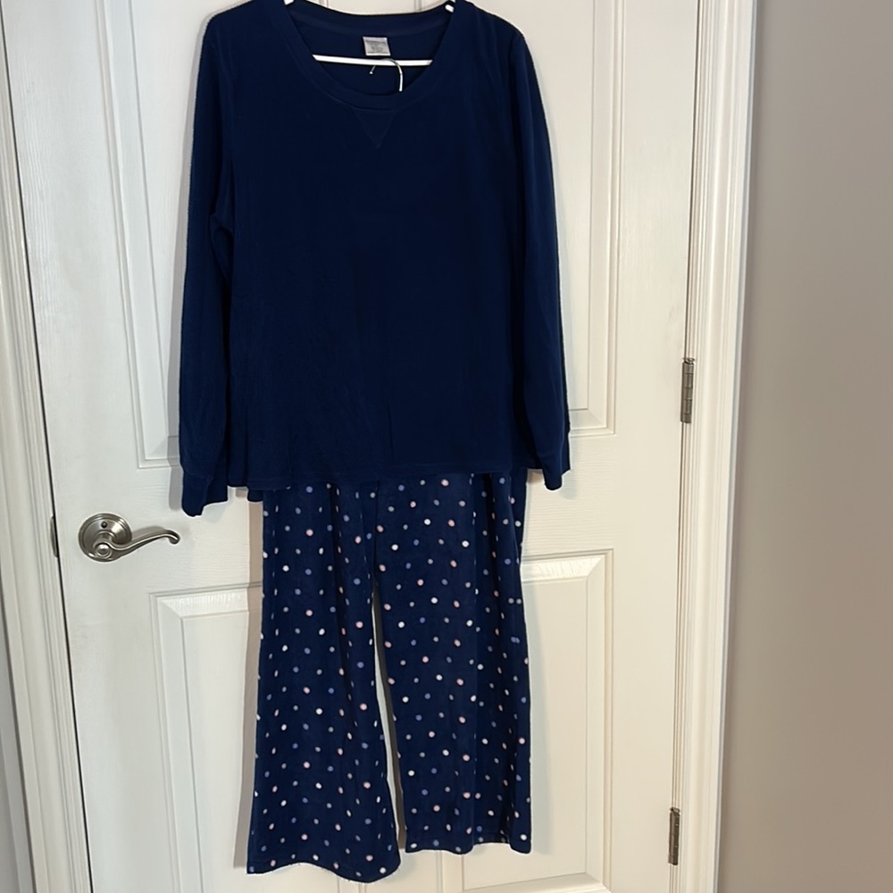 Croft & Barrows PJ set size Lg  Blue